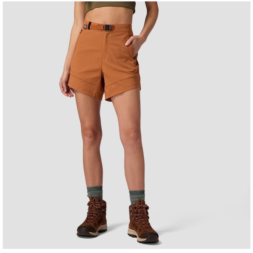NWT Backcountry Women’s Wasatch Ripstop 5” short  Sierra color